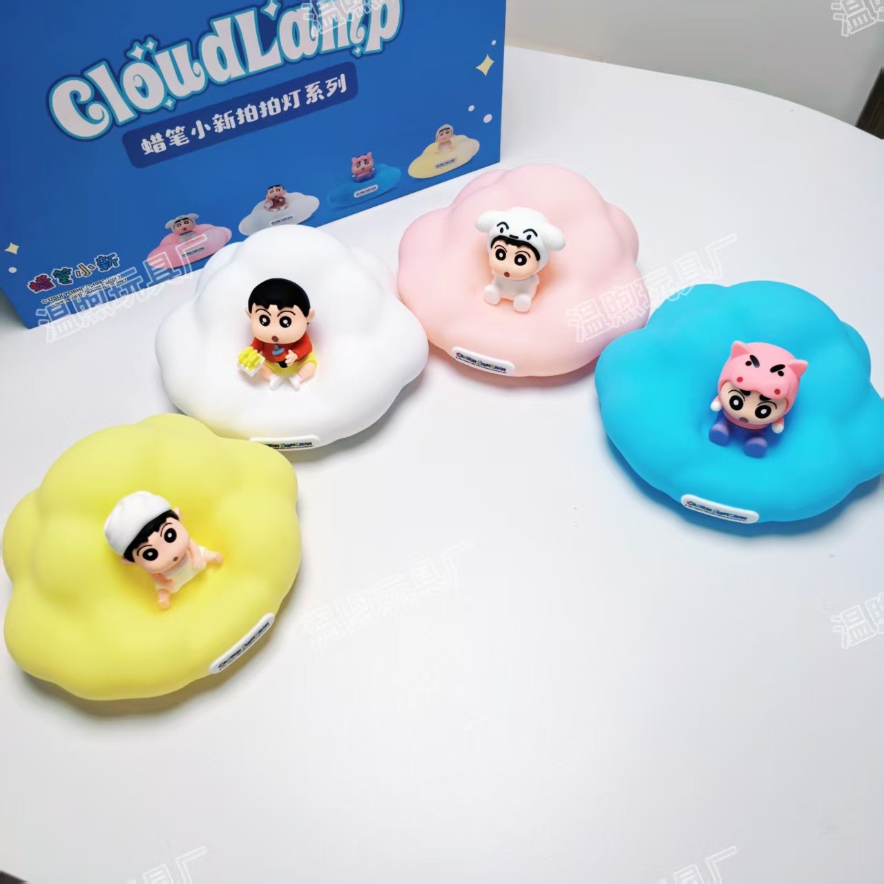 ร้าน🇹🇭 พร้อมส่ง✨ โคมไฟ ลิขสิทธิ์แท้ - Crayon Shinchan - Cloud Pat Night Light Series LED Lamp by JYONE