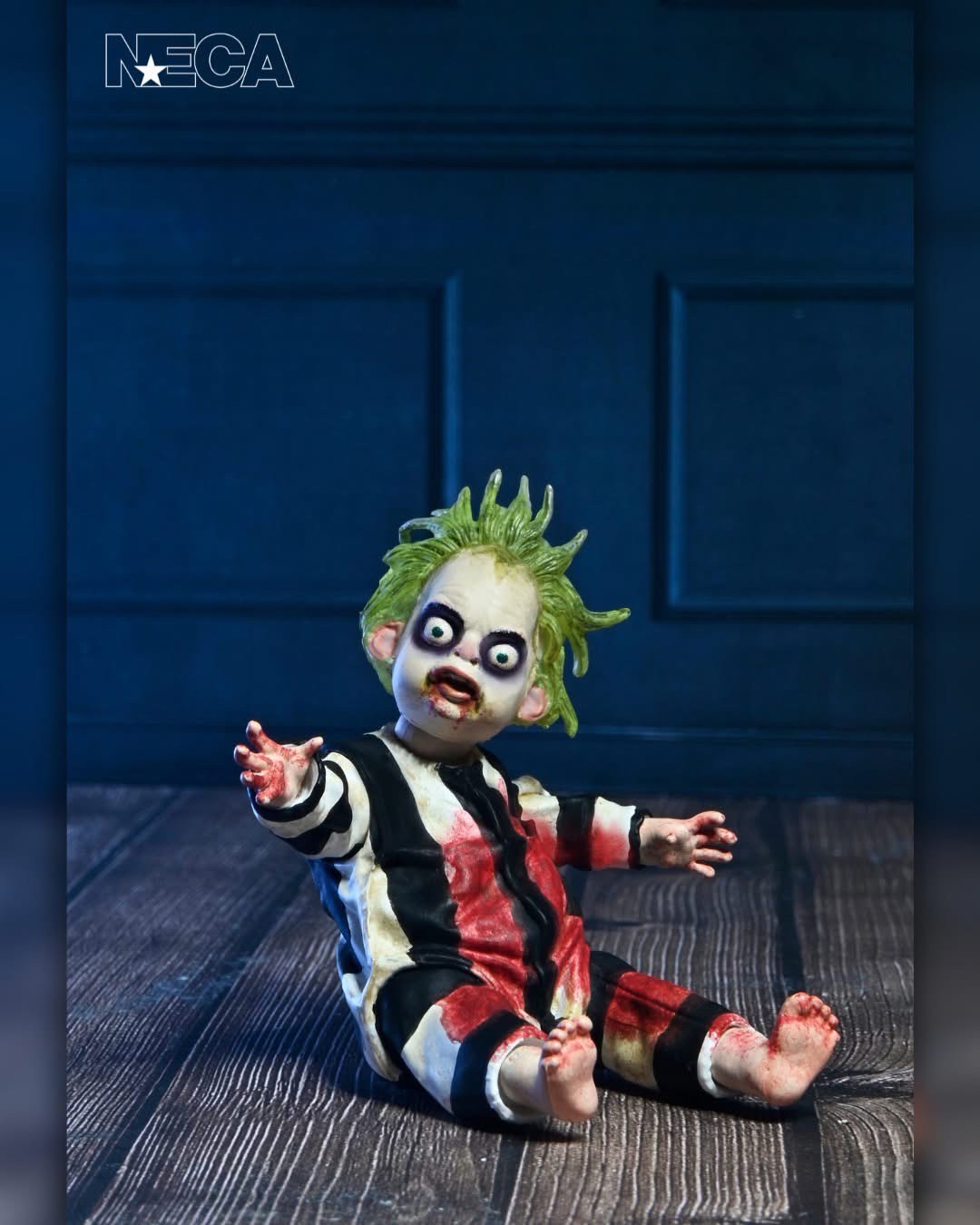 Pre-order : Beetlejuice Beetlejuice Ultimate "Red Tuxedo" Beetlejuice Action Figure by NECA