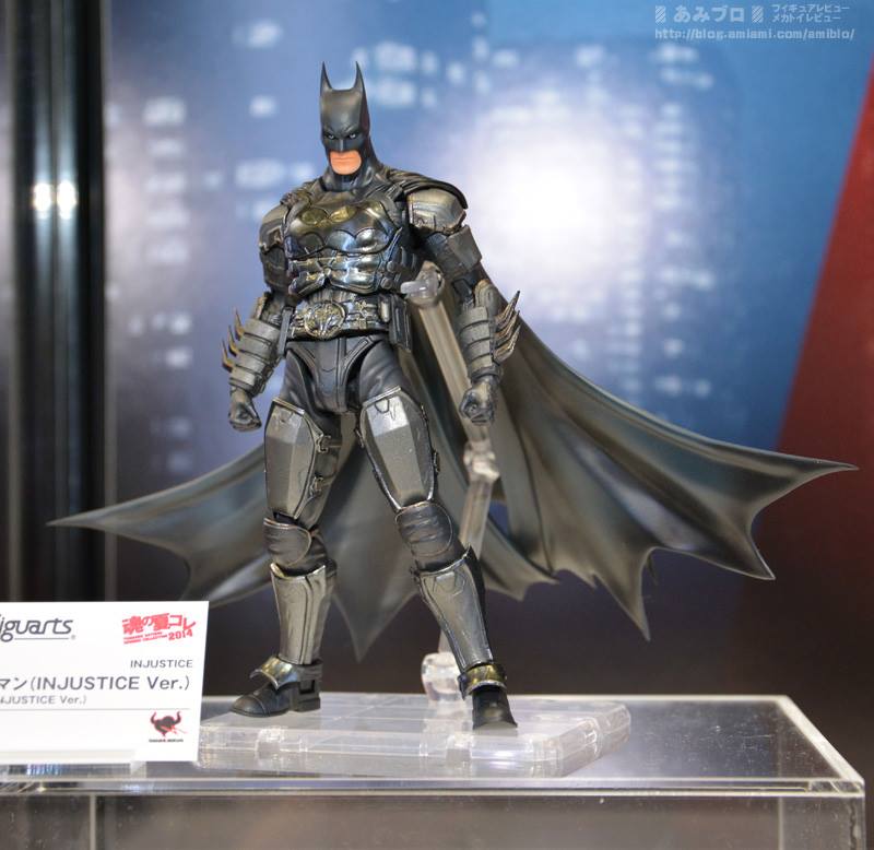 S.H.Figuarts Batman Injustice Ver. by Bandai