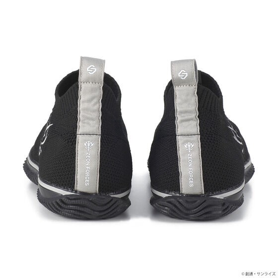 PRE-ORDER : STRICT-G SPINGLE MOVE "Mobile Suit Gundam" Knit Sneakers