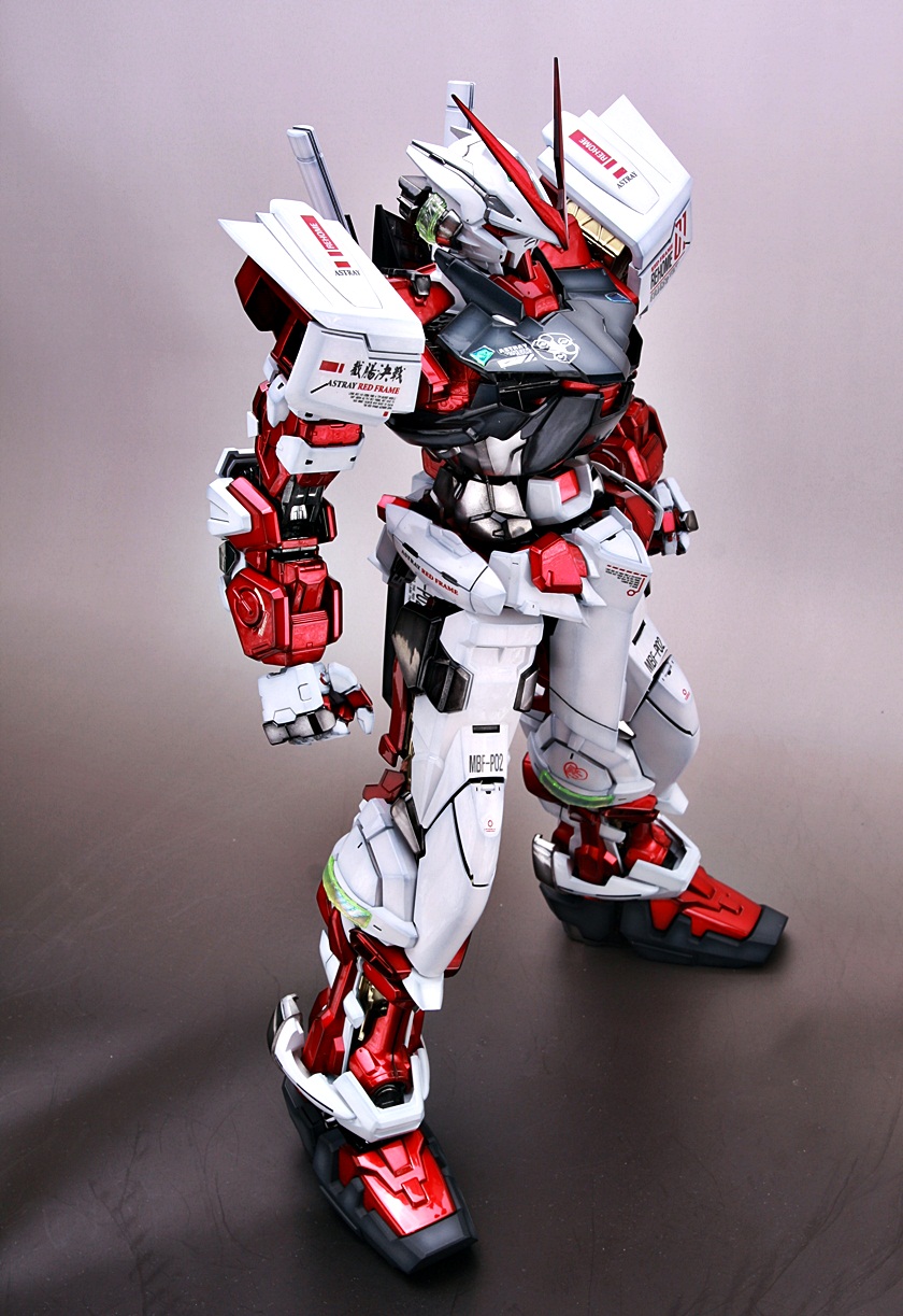 PG 1/60 Gundam Astray Red Frame by Bandai