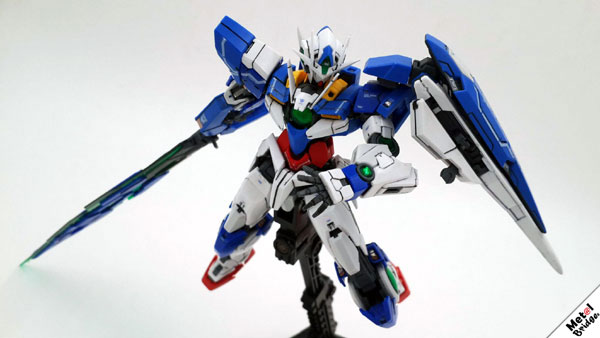 Gundam RG 1/144 OO QAN[T] by Bandai