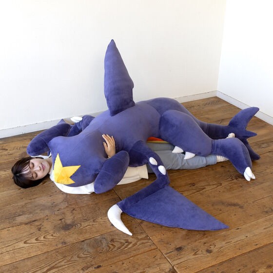 PRE-ORDER : Big Garchomp Cushion