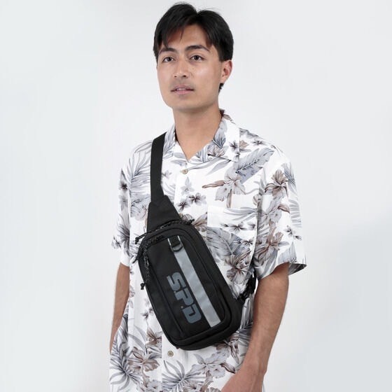 PRE-ORDER : Tokusou Sentai Dekaranger x KANGOL SPORT One-shoulder Bag