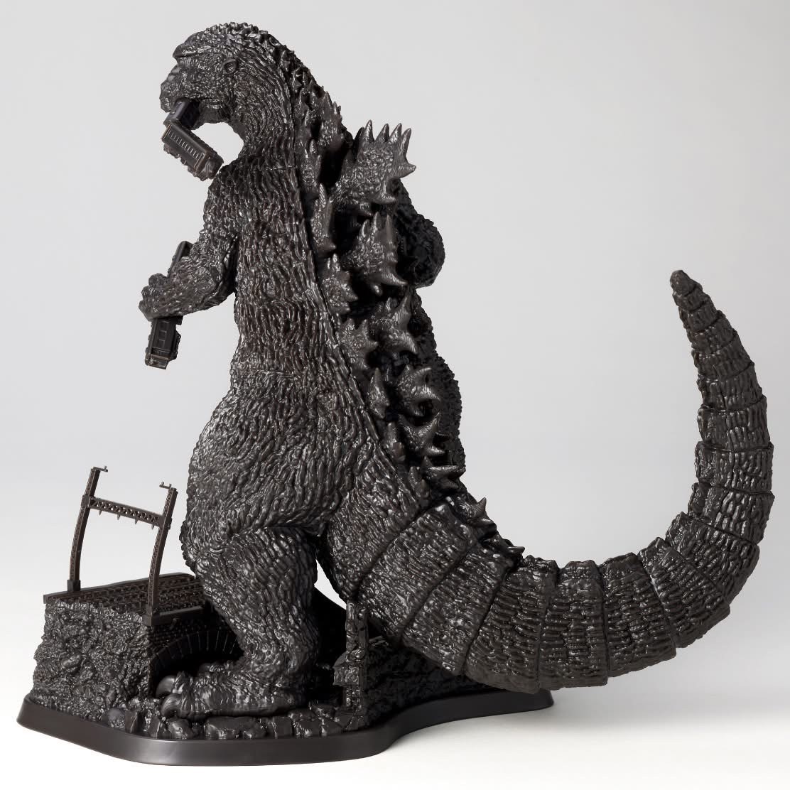 Pre-order : ARTPLA Sculpture Works Godzilla Re:Imagination Plastic Model Kit by Kaiyodo