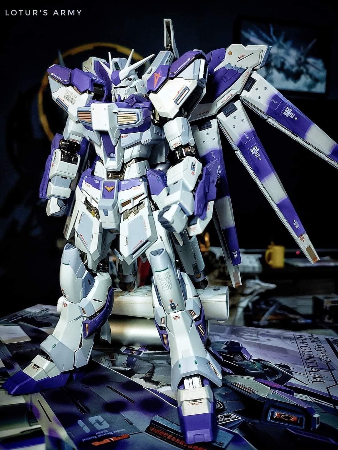 Gundam - Metal Build RX-93-v2 Hi-v (Hi-Nu) Gundam by Bandai