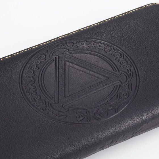 PRE-ORDER : Godzilla / GARO Embossed Genuine Leather Round Wallet (Resale)