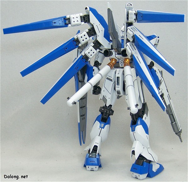 MG 1/100 RX-93-2 Hi-v Gundam by Bandai