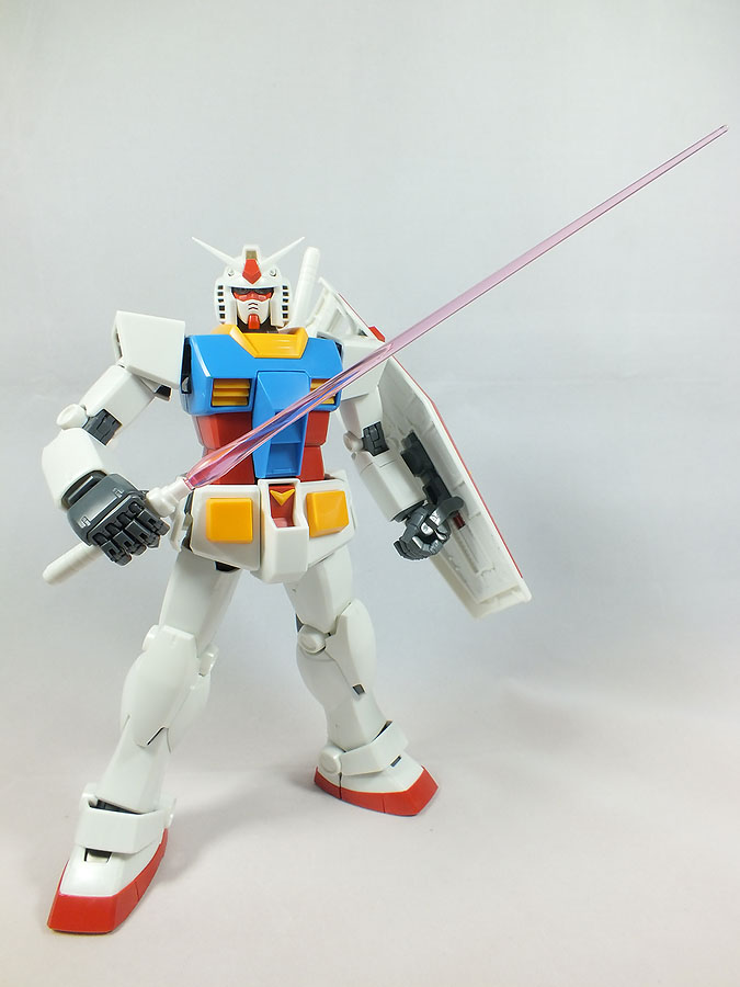 MG 1/100 RX-78-2 Gundam Ver.2.0 by Bandai