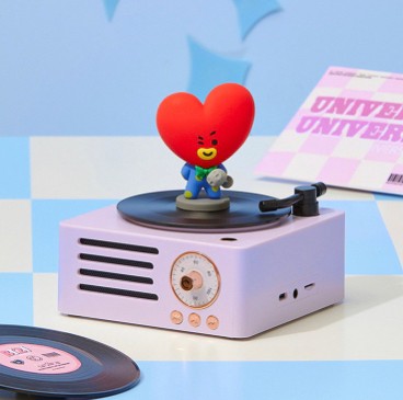 ลำโพงบลูทูธ - BT21 Turntable Bluetooth Speaker and Radio by Line Friends