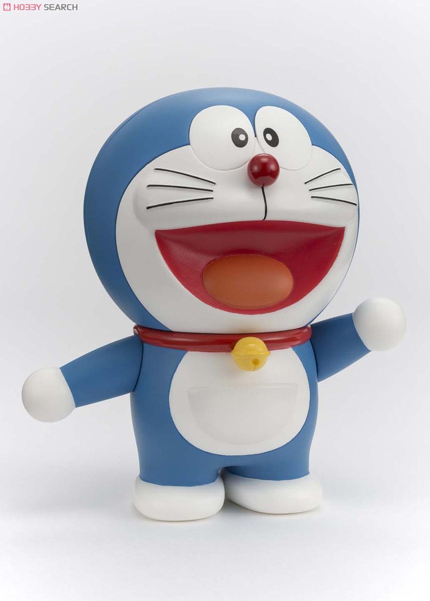 Figuarts Zero Doraemon by Bandai