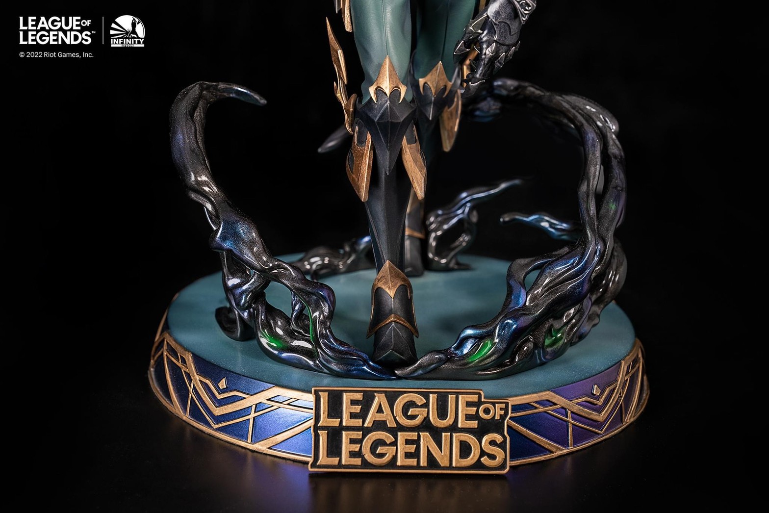 Pre-order : League of Legends The Ruined King Viego 1/6 Statue by Infinity Studio