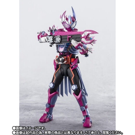 PRE-ORDER : S.H.Figuarts Kamen Rider VALVARAD