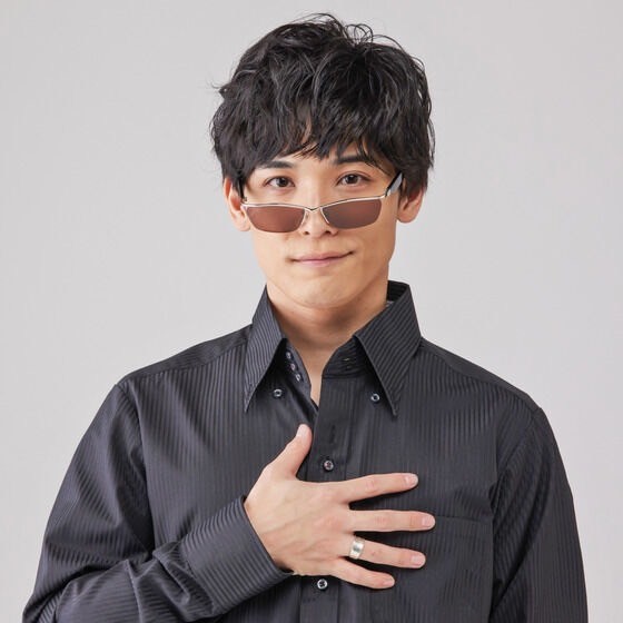 PRE-ORDER : Kamen Rider Gavv Kamen Rider Valen/Hanto Karakida Sunglasses