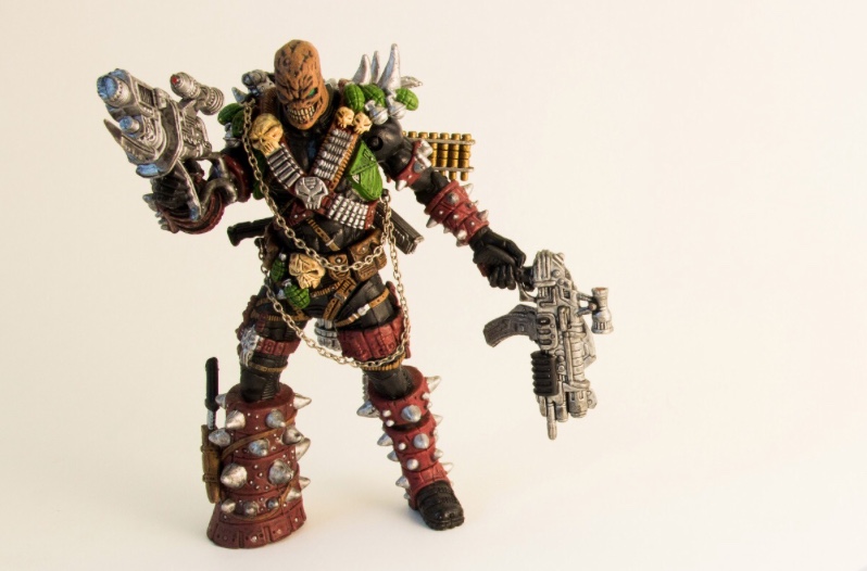 Spawn Series - Arsenal of Doom Special Edition in Display Case