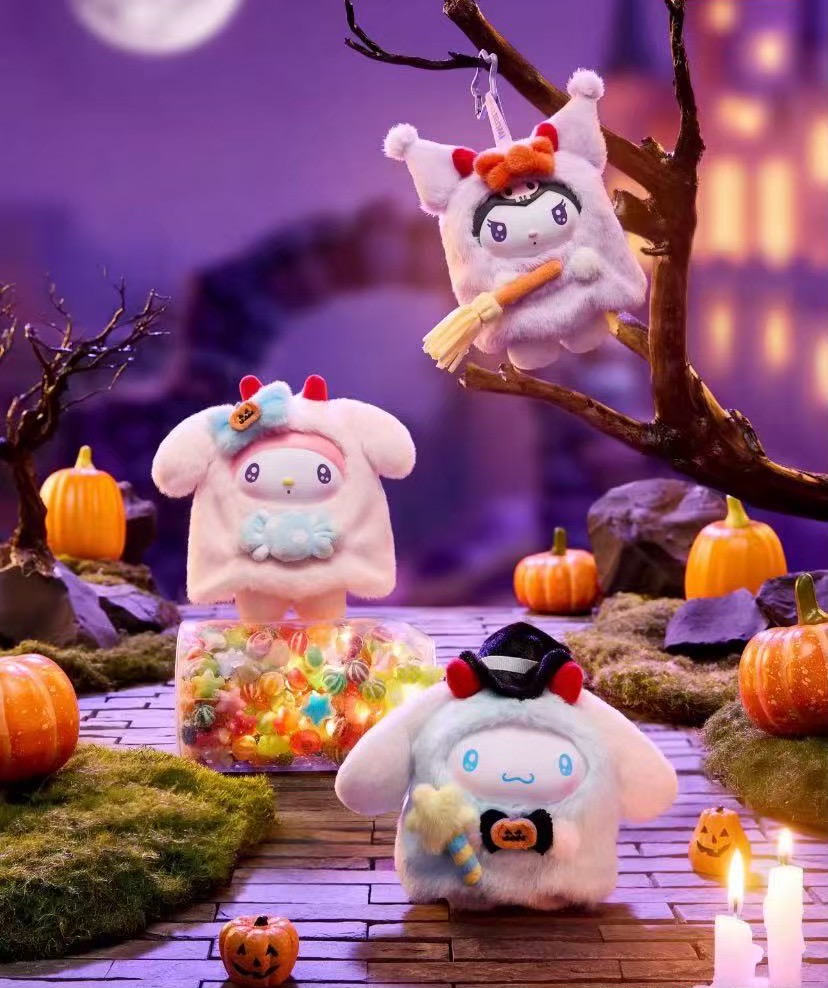 ตุ๊กตาพวงกุญแจ Sanrio - Halloween Candy Carnival Night Series Vinyl Plush Pendant Keychain by Miniso