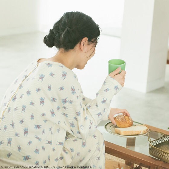 PRE-ORDER : ONOFFY FREE × JoJo's Bizarre Adventure: Stone Ocean Total Pattern Tops