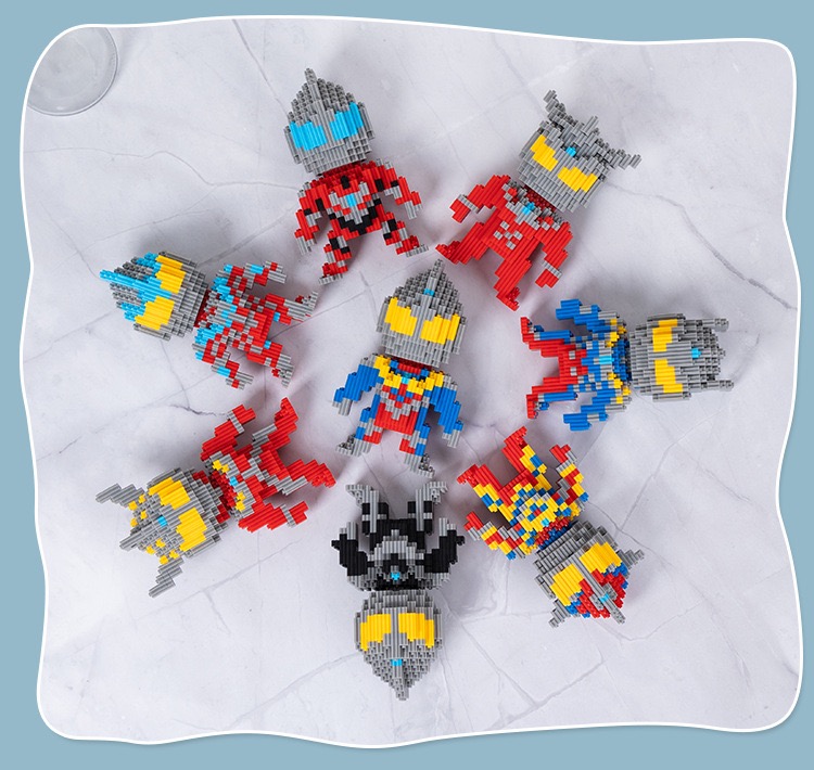 Pinta PT 01-08 Ultraman 629pcs