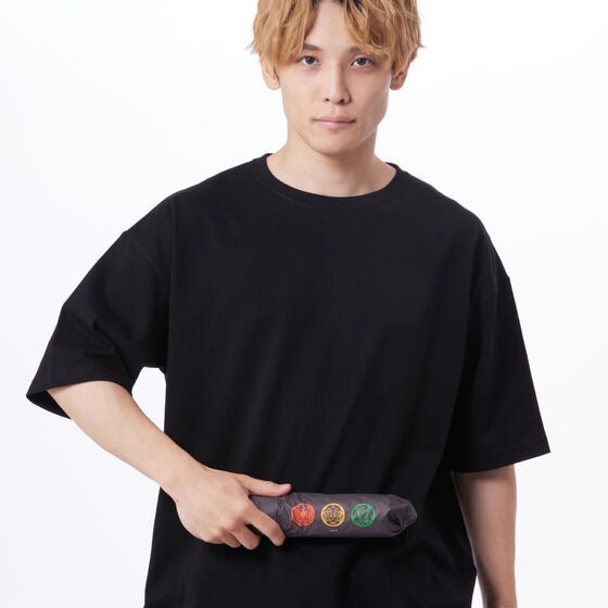 PRE-ORDER : Kamen Rider Folding Umbrella For Both Sunny And Rainy Days Core Medal Pattern