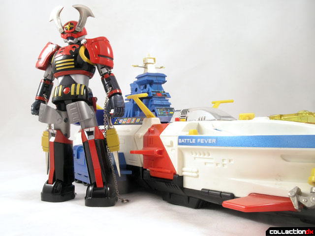 Soul Of Chogokin GX-30 Battle Fever Robo by Bandai