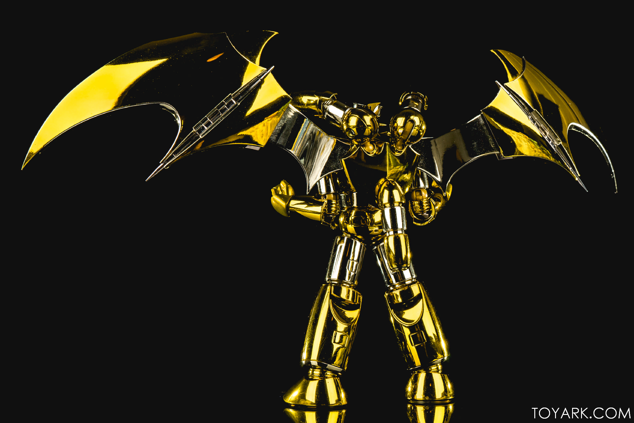 Super Robot Chogokin Shin Mazinger Z Gold Ver. Tamashii Nations 10th Anniversary World Tour Exclusive by Bandai