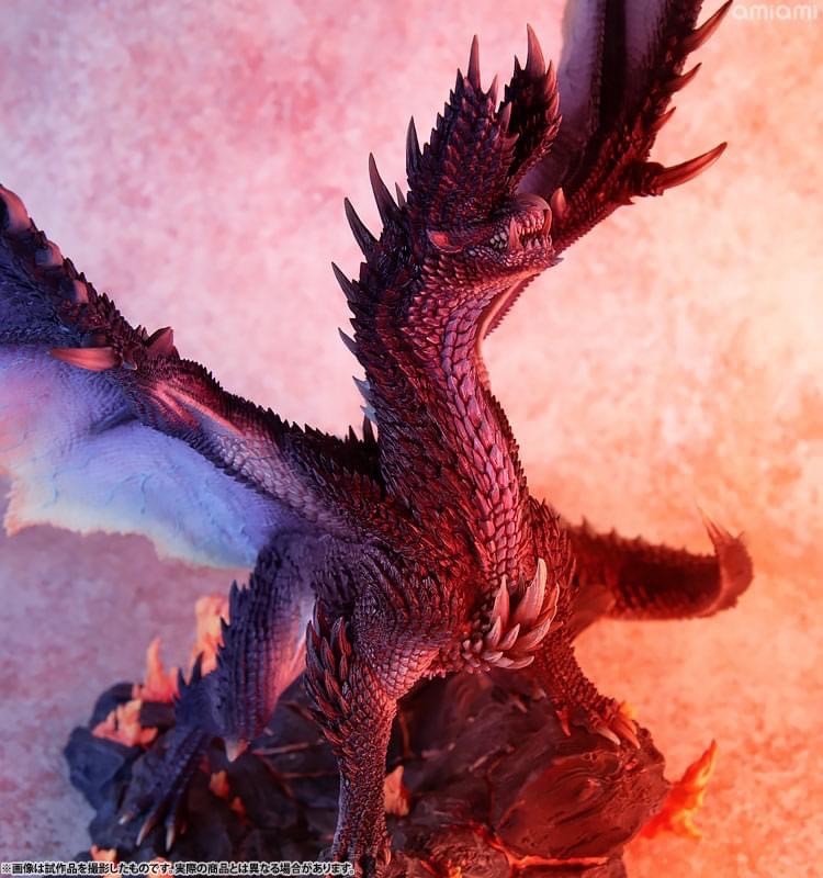 Pre-order : Monster Hunter: Capcom Figure Builder Creators Model Blazing Black Dragon Alatreon by Capcom (Reissue)