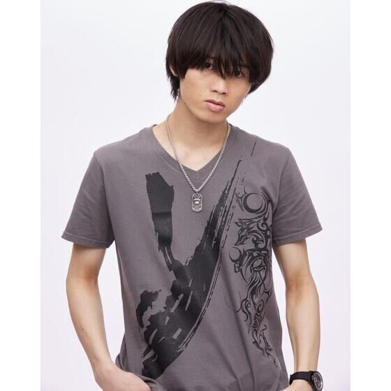 PRE-ORDER : Avataro Sentai Donbrothers x h.NAOTO Inu Brother Tsubasa Inuzuka Brush Drawing Tribal V-neck T-SH