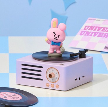 ลำโพงบลูทูธ - BT21 Turntable Bluetooth Speaker and Radio by Line Friends
