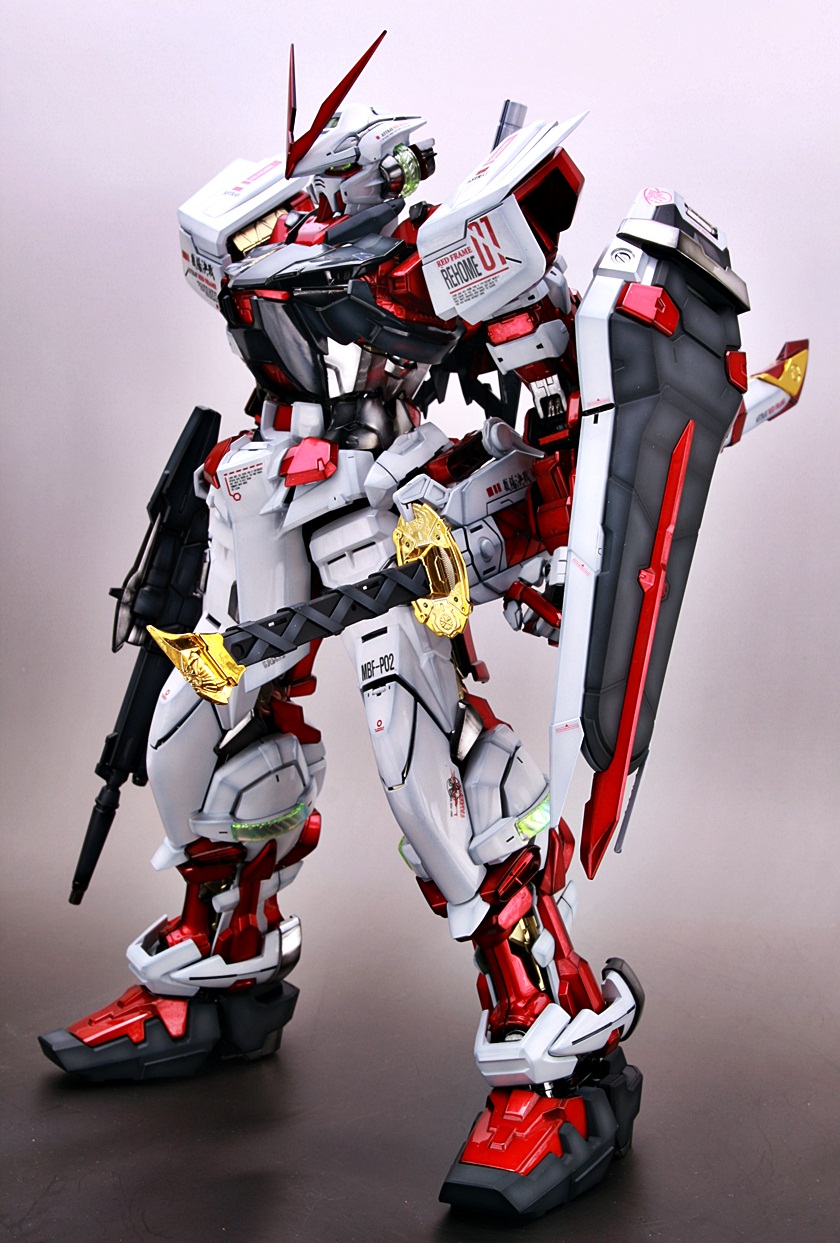 PG 1/60 Gundam Astray Red Frame by Bandai