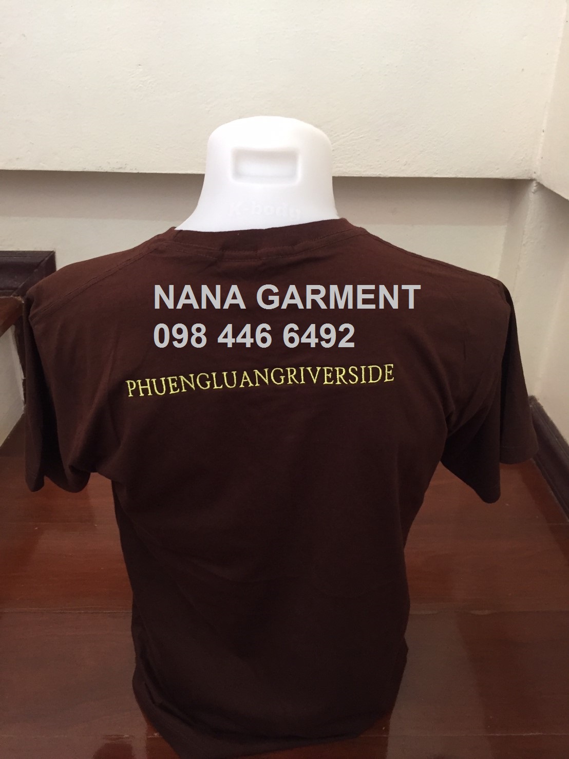 เสื้อคอกลม ขายเสื้อยืดทั้งปลีกและส่ง รับทำเสื้อยืดราคาถูก เสื้อยืดหลากสี รับผลิตเสื้อยืดสกรีนโลโก้