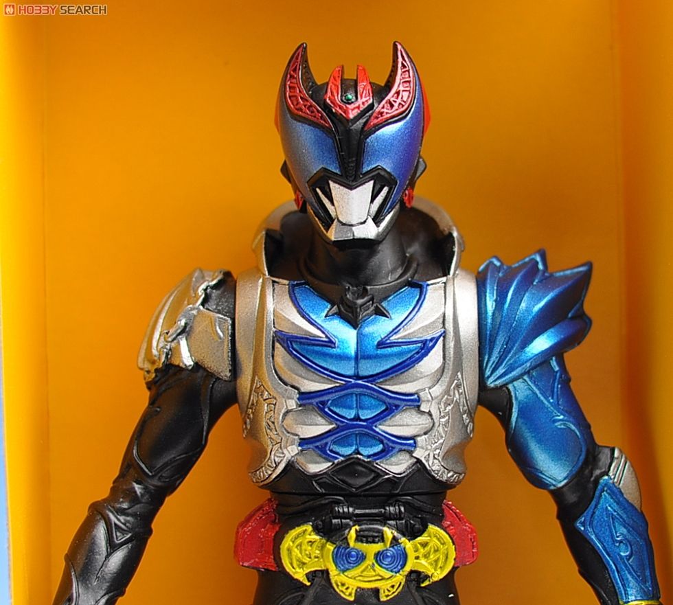 Masked Rider Kiva RH02 Garuru Form by Bandai