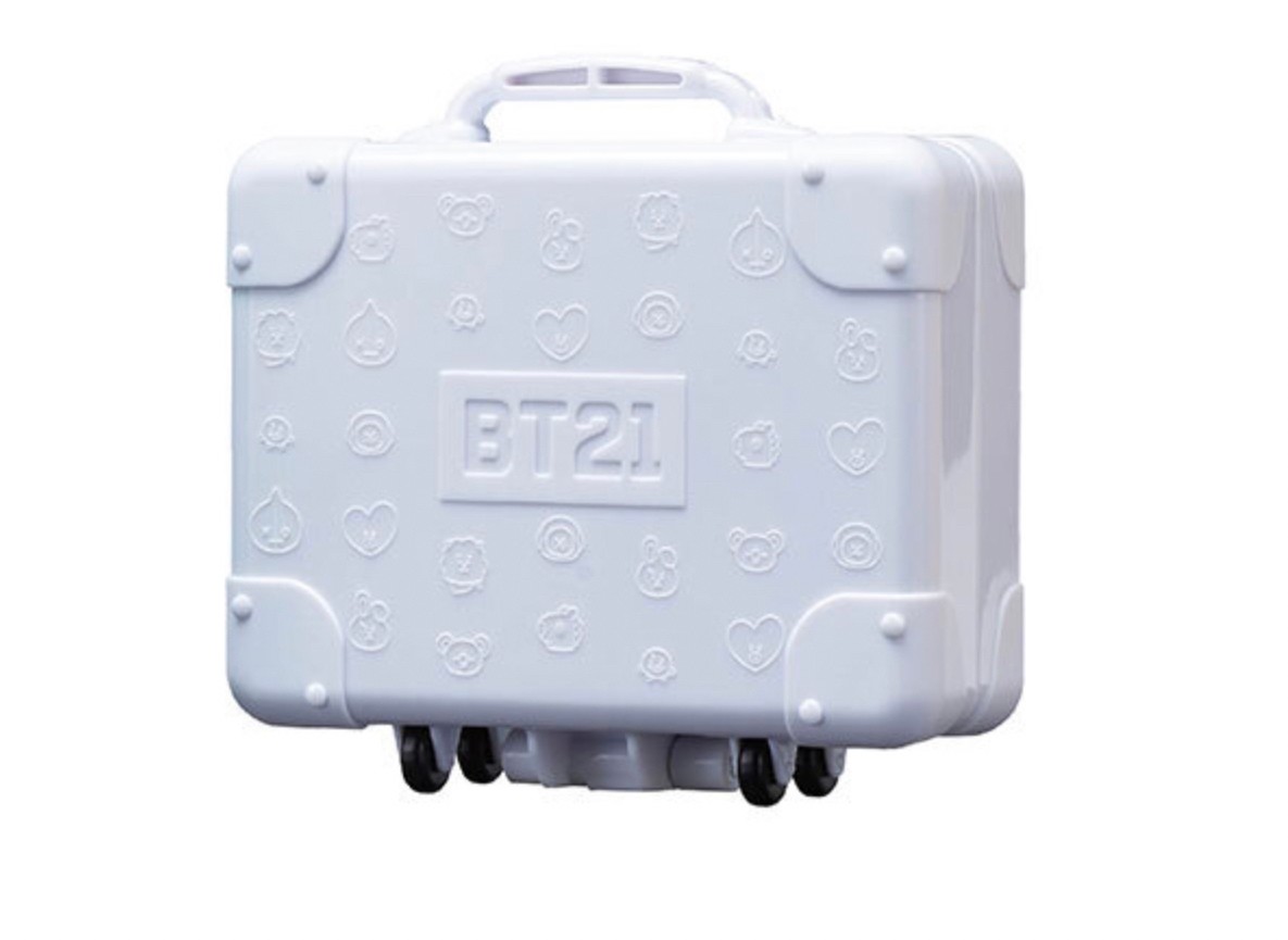 Bt21 World Tour / Stage by Line Friends