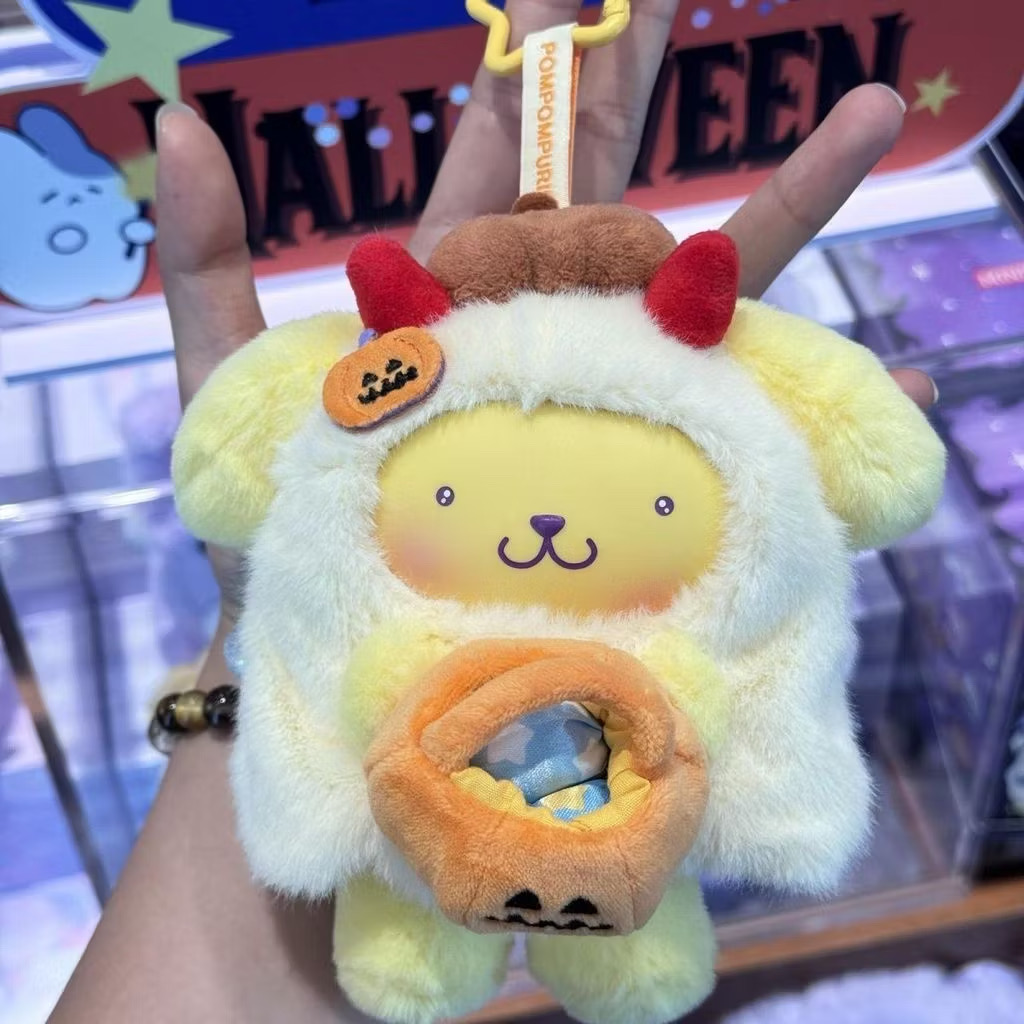 ตุ๊กตาพวงกุญแจ Sanrio - Halloween Candy Carnival Night Series Vinyl Plush Pendant Keychain by Miniso