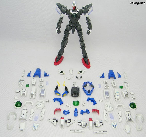 MG 1/100 GN-001 Gundam Exia by Bandai