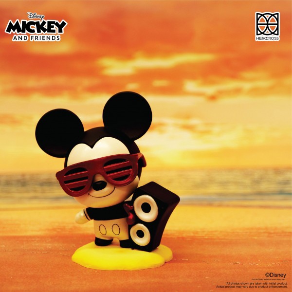 Disney - Mickey And Friend Beach By Herocross (Set of 9)