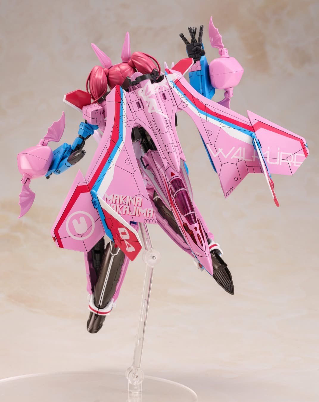 Pre-order : V.F.G. Macross Delta VF-31A Kairos Makina Nakajima Plastic Model Kit by Aoshima (Reissue)