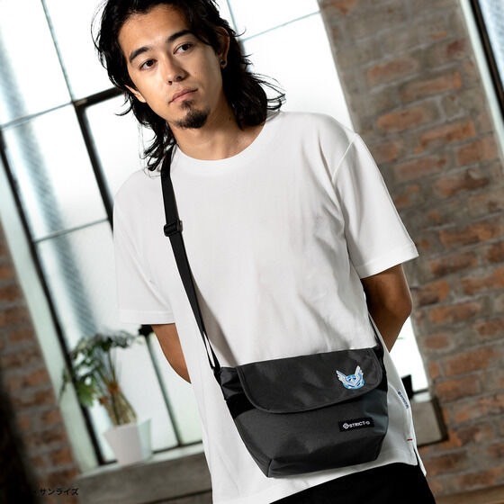 PRE-ORDER : STRICT-G "Mobile Suit Gundam" Basic Mini Shoulder Bag