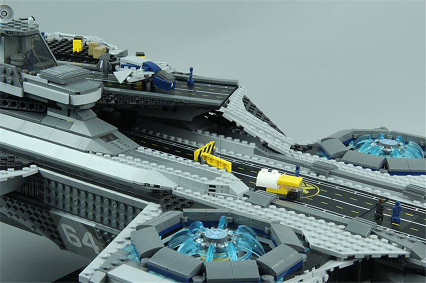 Lepin 07043 The SHIELD Helicarrier 3057pcs