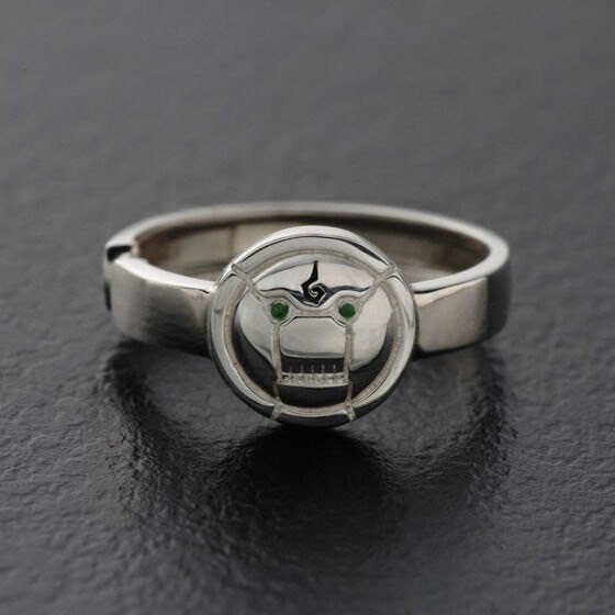 PRE-ORDER : Jujutsu Kaisen Mini Mechamaru Ear Cuff