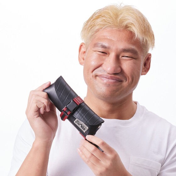 PRE-ORDER : Kamen Rider 555 SEAL Glasses Case