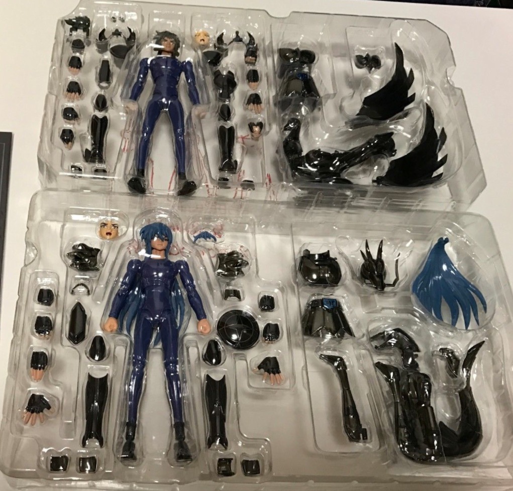 Saint Seiya Saint Cloth Myth Black Dragon & Black Swan by Bandai