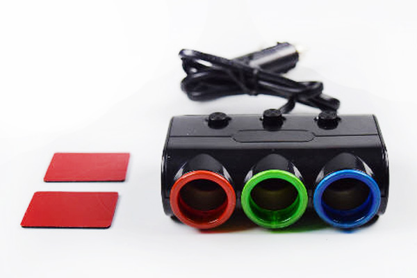 เพิ่มช่องที่จุดบุหรี่3ช่องดำ