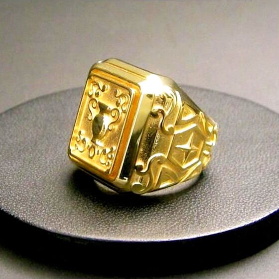 PRE-ORDER : Saint Seiya Gold Cloth Box Design Silver925 Ring