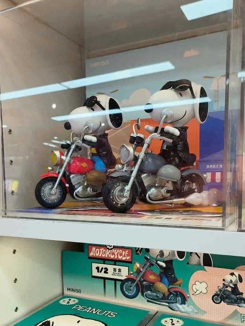 Snoopy & Motorcycle by Miniso