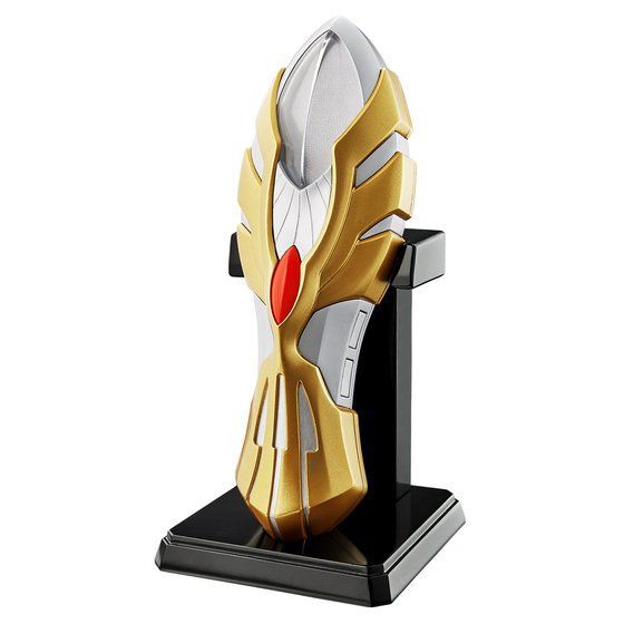 PRE-ORDER : Ultraman Max Ultra Replica Max Spark