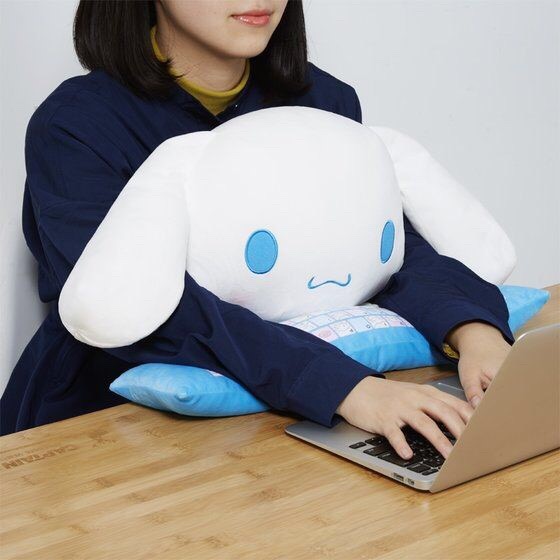 PRE-ORDER : PC Cushion Cinnamoroll