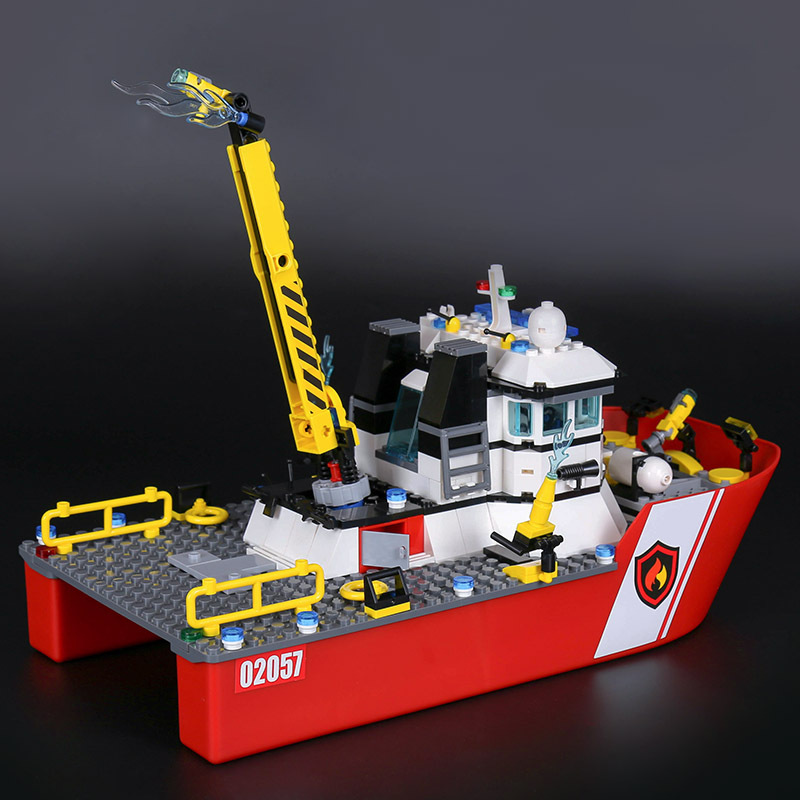 Lepin 02057 Fire Boat 461pcs