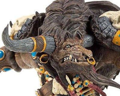 World of Warcraft Tauren Hunter: Korg Highmountain Deluxe Collector Figure
