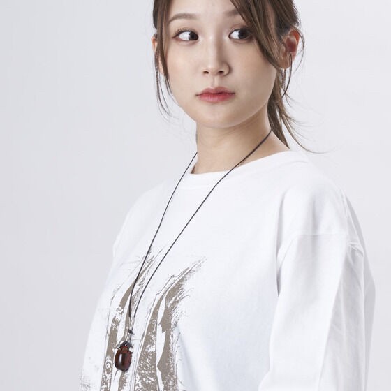 PRE-ORDER : Zyuden Sentai Kyoryuger Kyoryu Red Daigo Amber Necklace