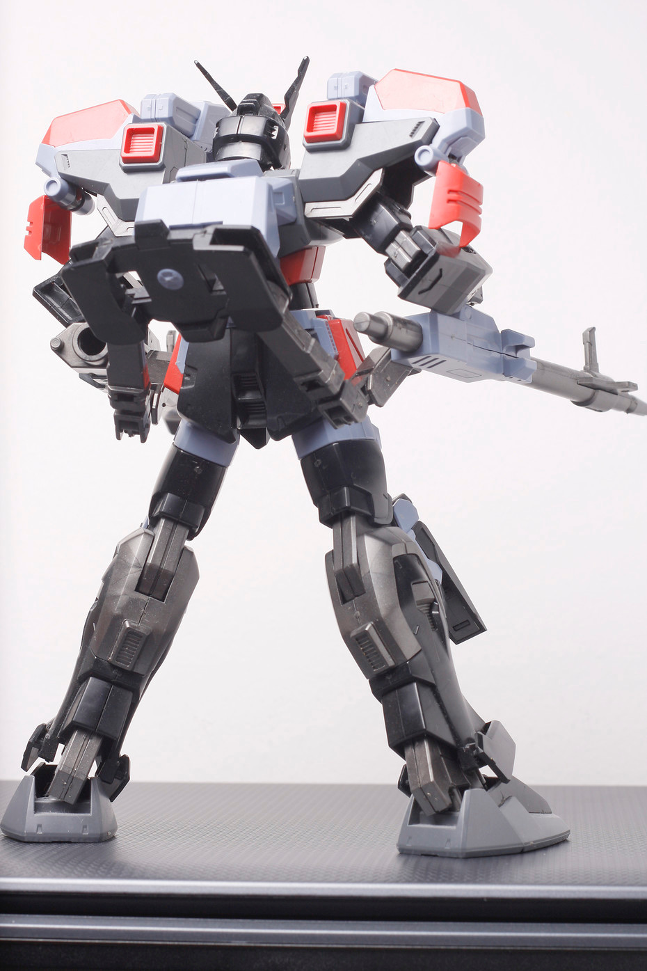 1/100 LH-GAT-X103 Hail Buster Gundam by Bandai